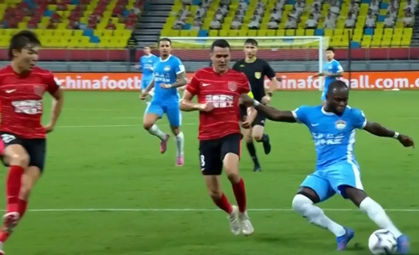 岁王国明一, 差一点运气