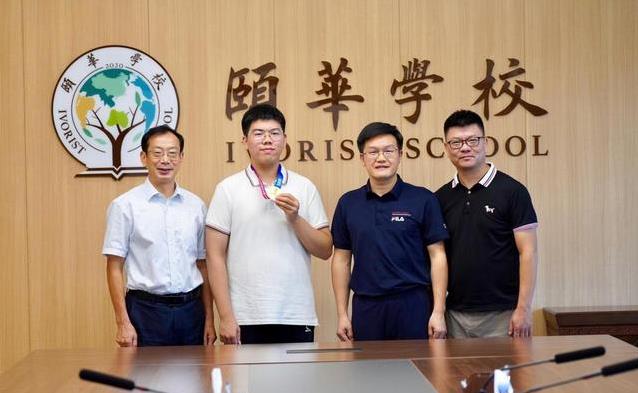 己的竞赛笔, 南昌的训练