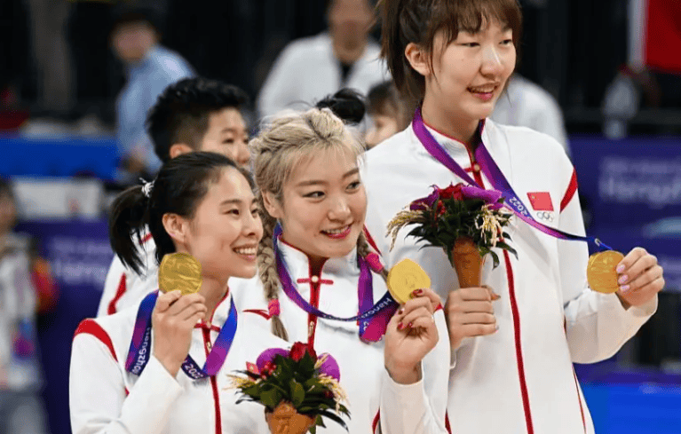 球员的入选, align