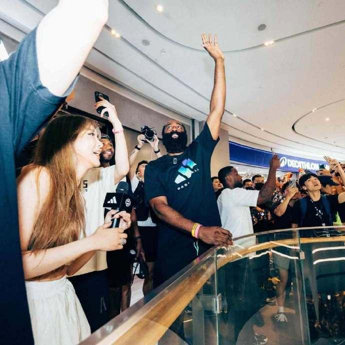 dingy, vd, 微博上写道