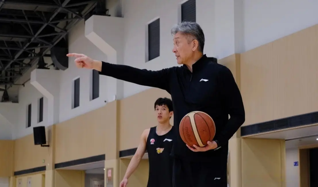 马明坤, 徐昕王浩然