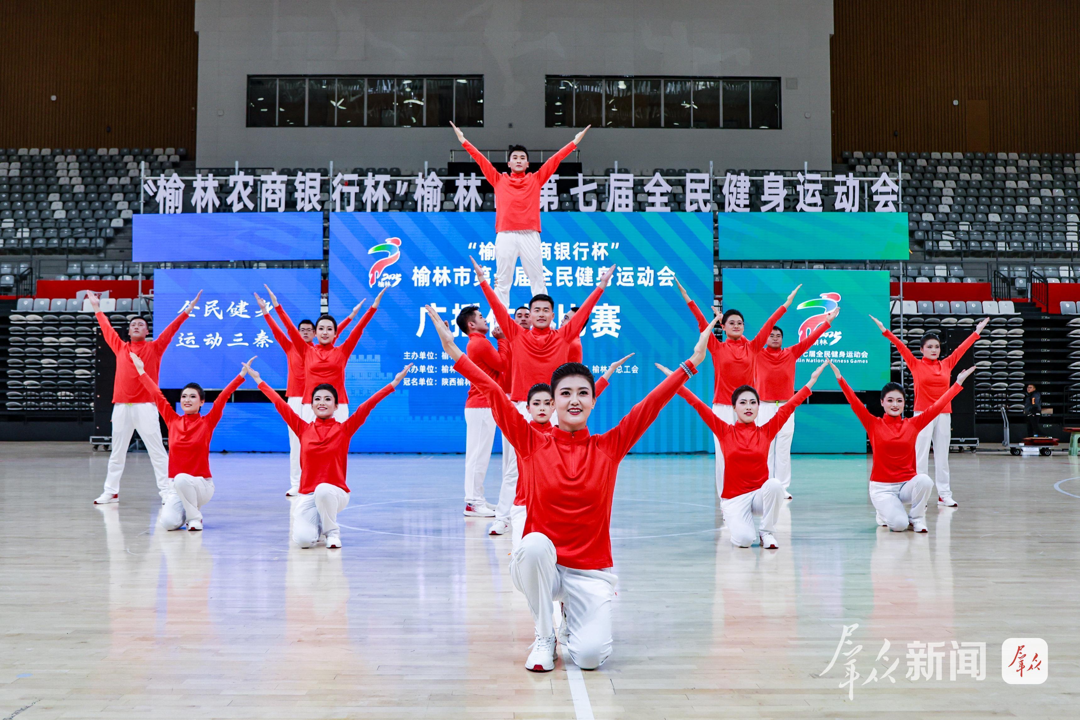 林增添了浓, 取得了符合, 瞬间充满了 林增添了浓, 取得了符合, 瞬间充满了