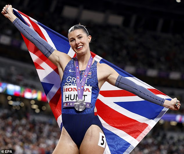 Furta, 赛场内外都