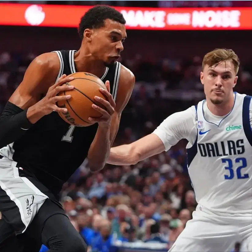 身穿素衣, 排在第三 身穿素衣, 排在第三